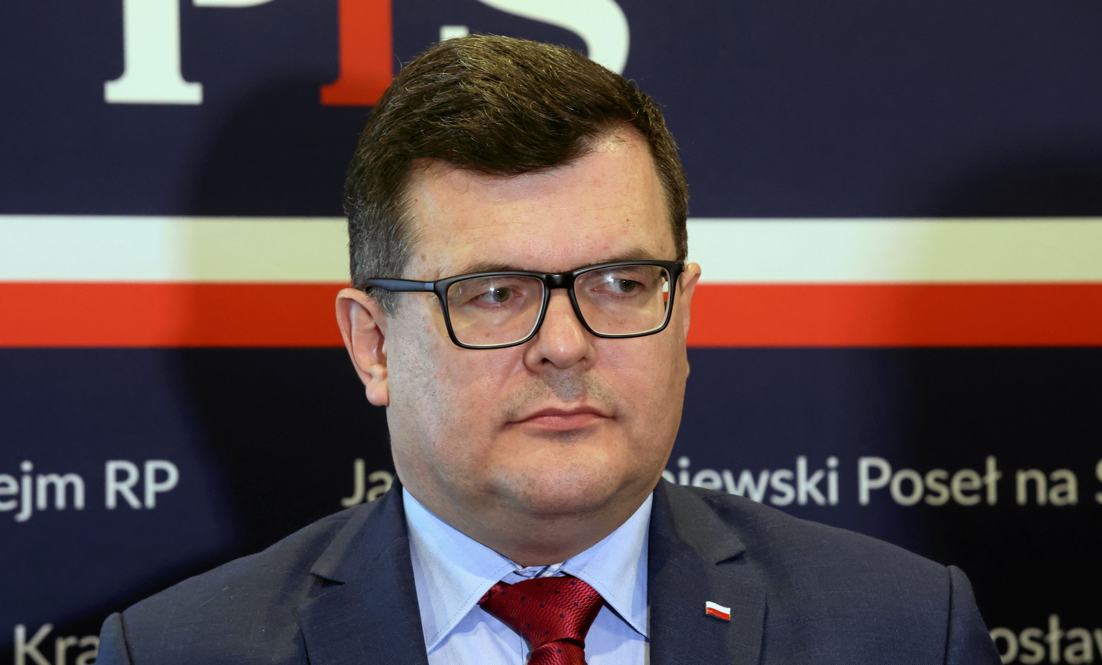 04.01.2023 Warszawa , ulica Koszykowa 10 . Piotr Uscinski podczas konferencji mazowieckiego PiS dot. polityki paliwowej PiS i Orlenu . 
Fot . Kuba Atys / Agencja Wyborcza.pl