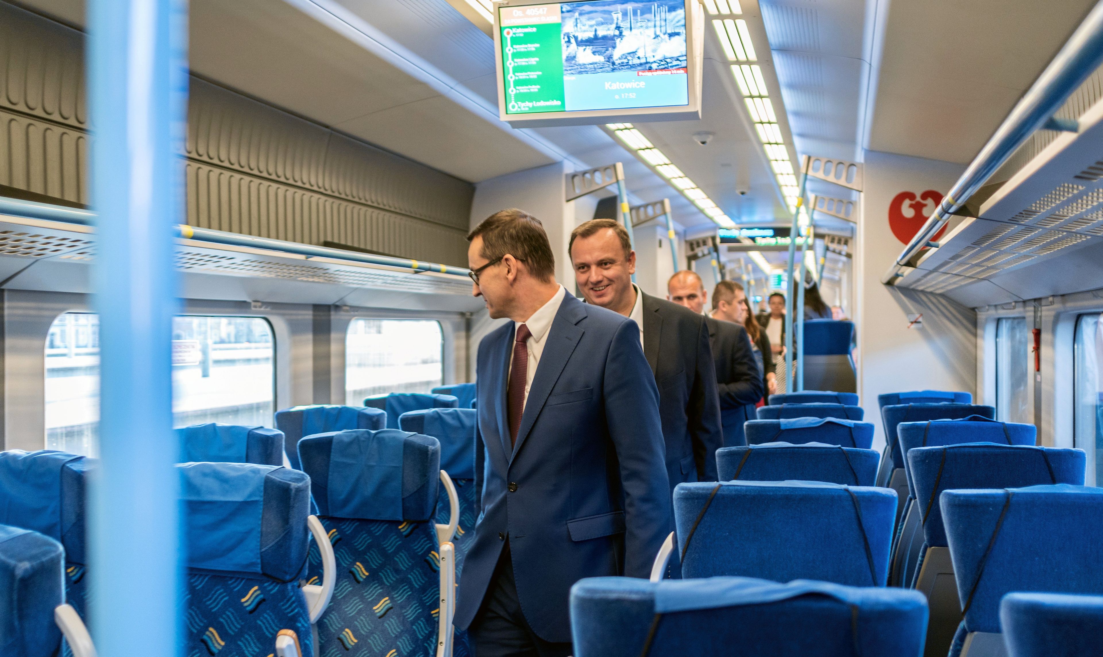 12.09.2018 Katowice , dworzec PKP . Wjazd pociagu na 100 lecie Powstan Slaskich , oraz wizyta premiera rzadu PiS Mateusza Morawieckiego .
Fot. Grzegorz Celejewski / Agencja Wyborcza.pl